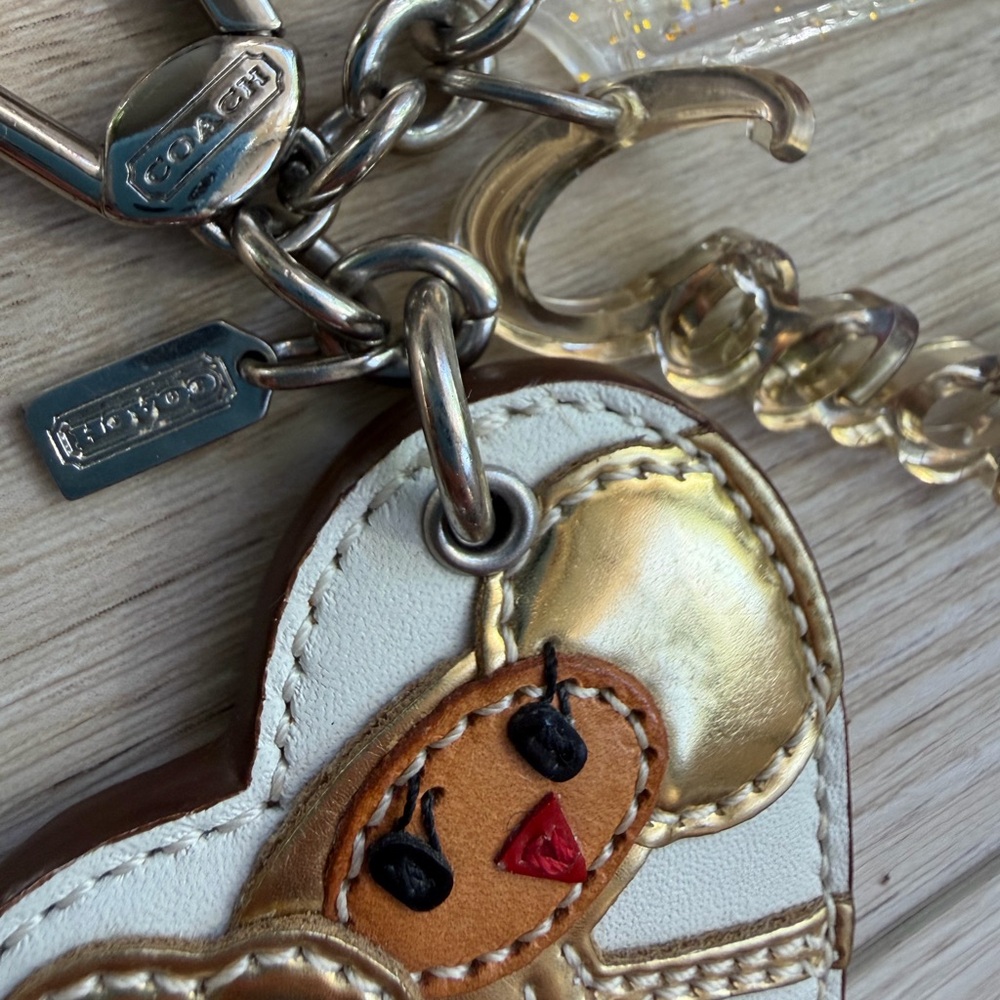 RARE Coach Poppy GOLDY Heart Chan Bag Charm Keychain Tag Japan Vintage Gold - Picture 4 of 6